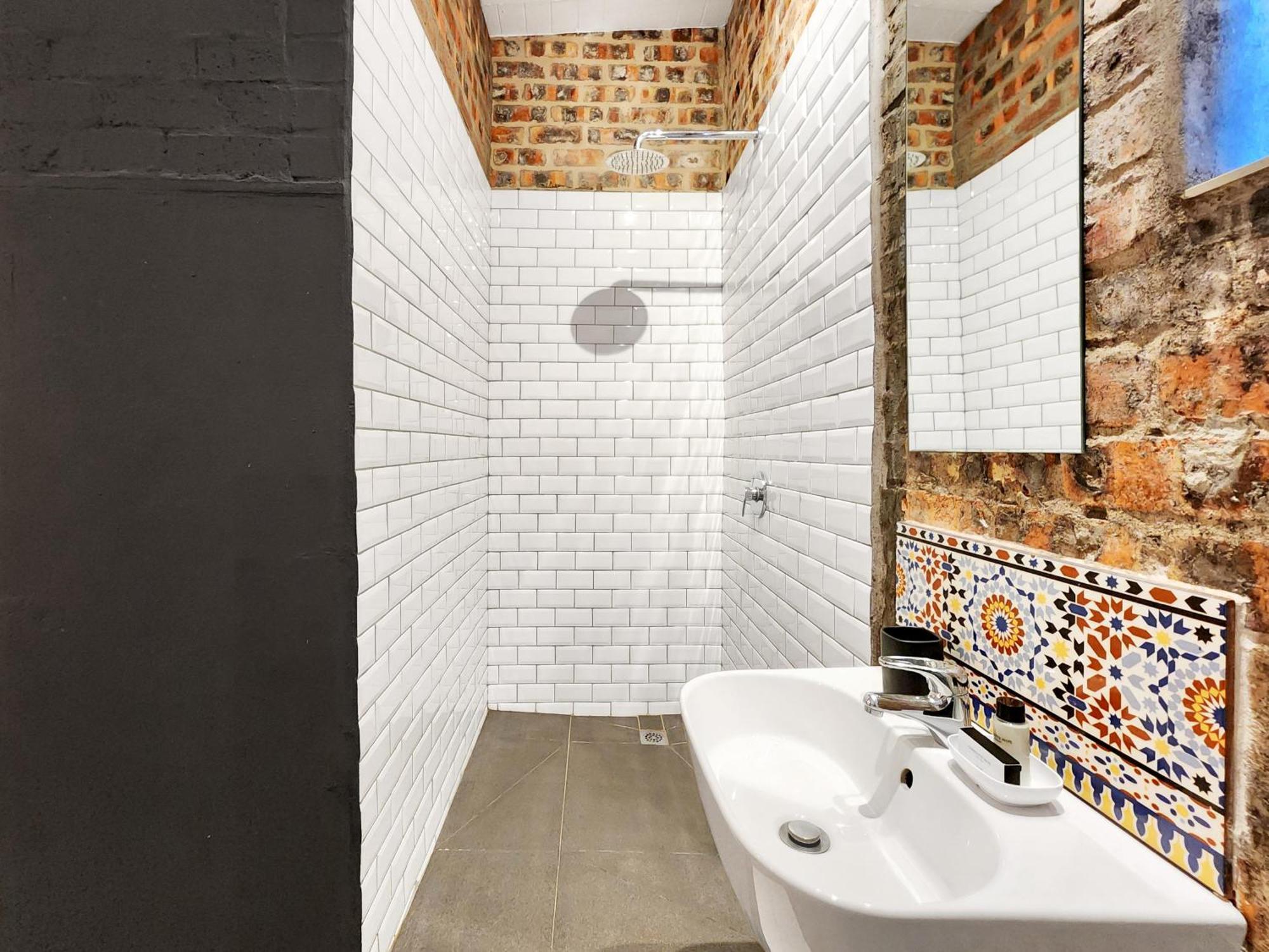 Stylish Bokaap W Mountain Views